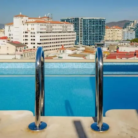 The Centre - Modern Family With Rooftop Pool & Terrace - Children For Free
